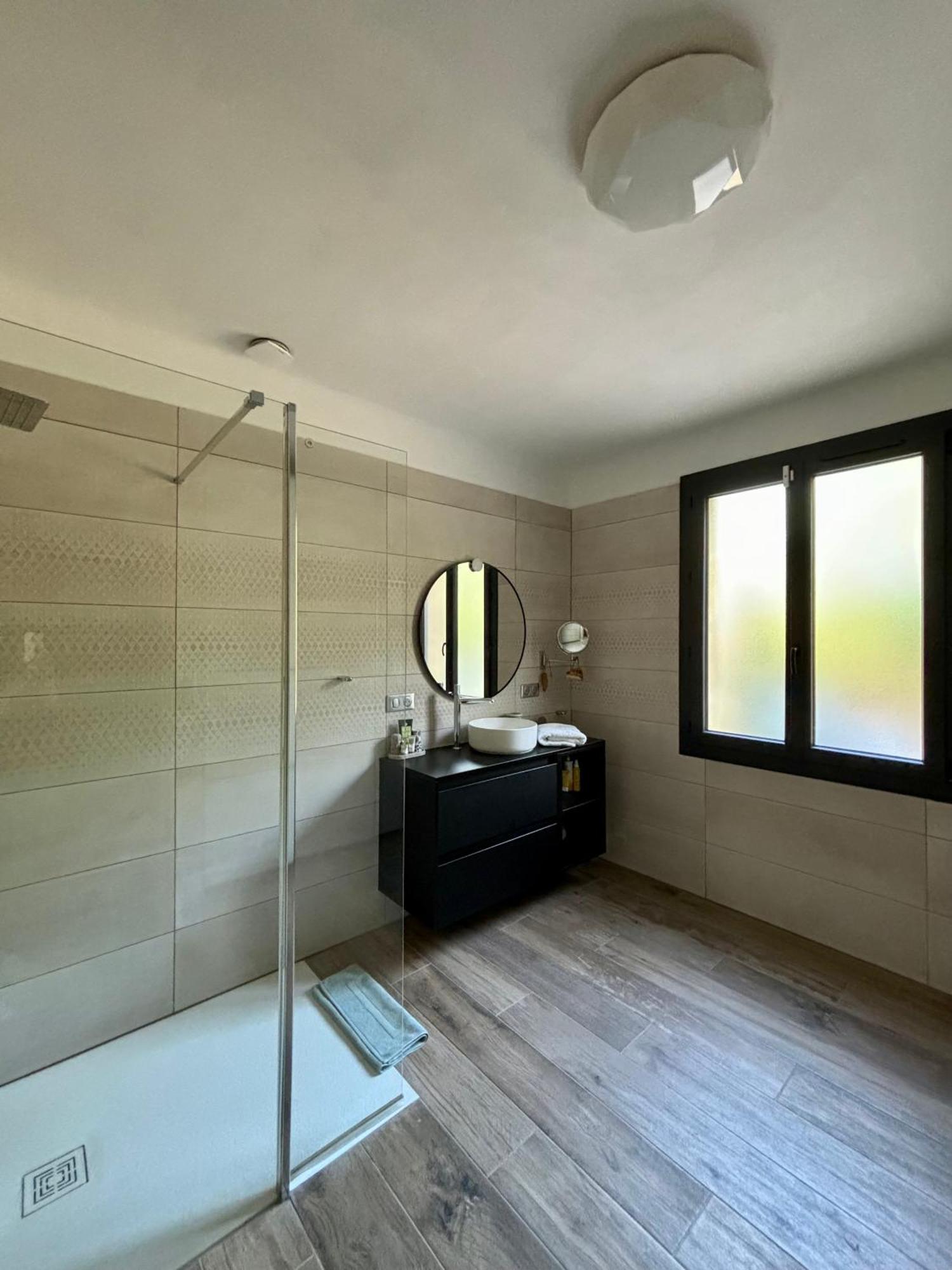 Maison Terre De Lune Mondragon ภายนอก รูปภาพ