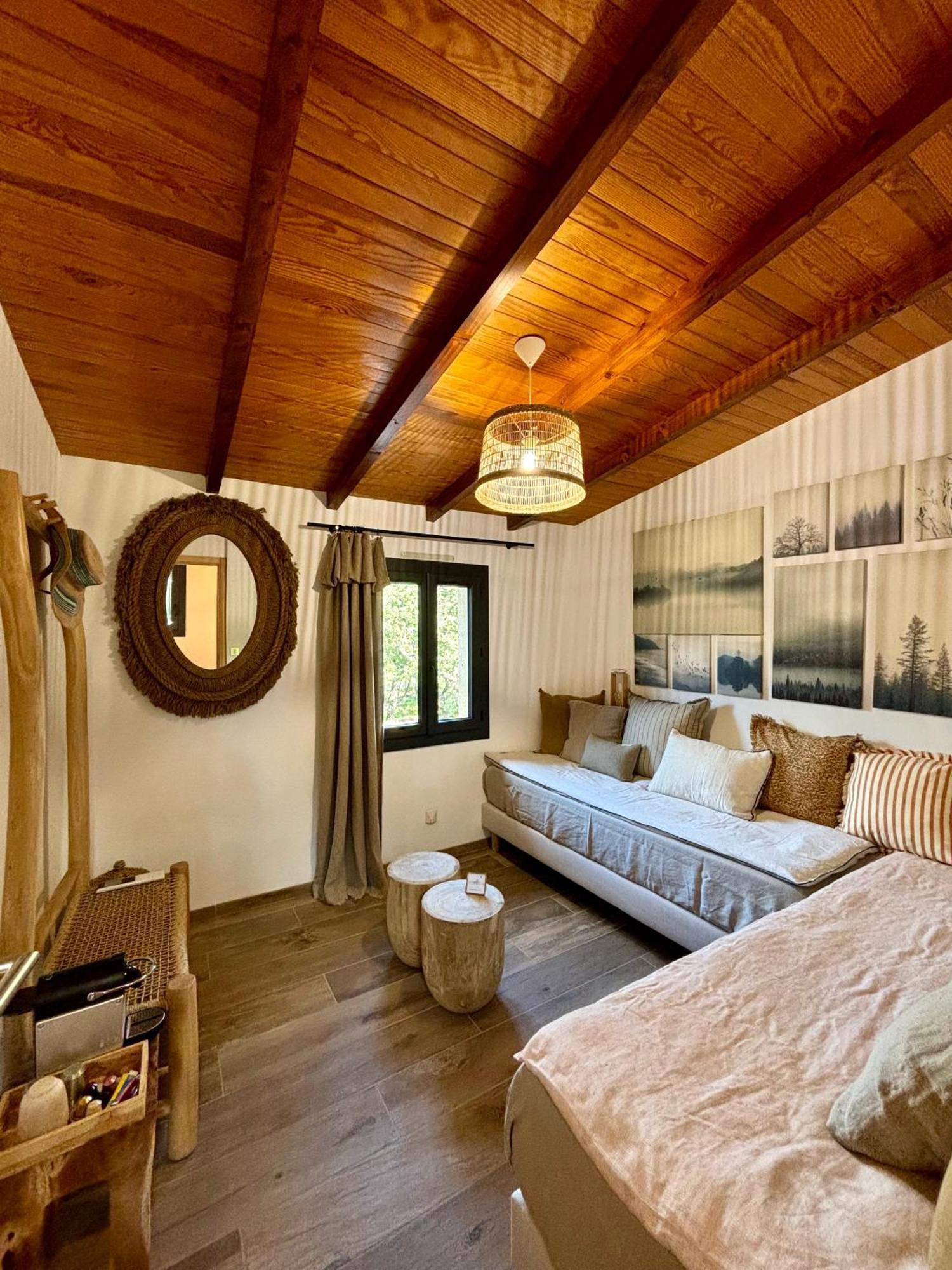 Maison Terre De Lune Mondragon ภายนอก รูปภาพ